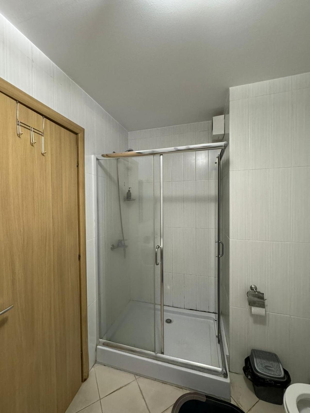 Diem Apartment Near Pazari I Ri 티라나 외부 사진